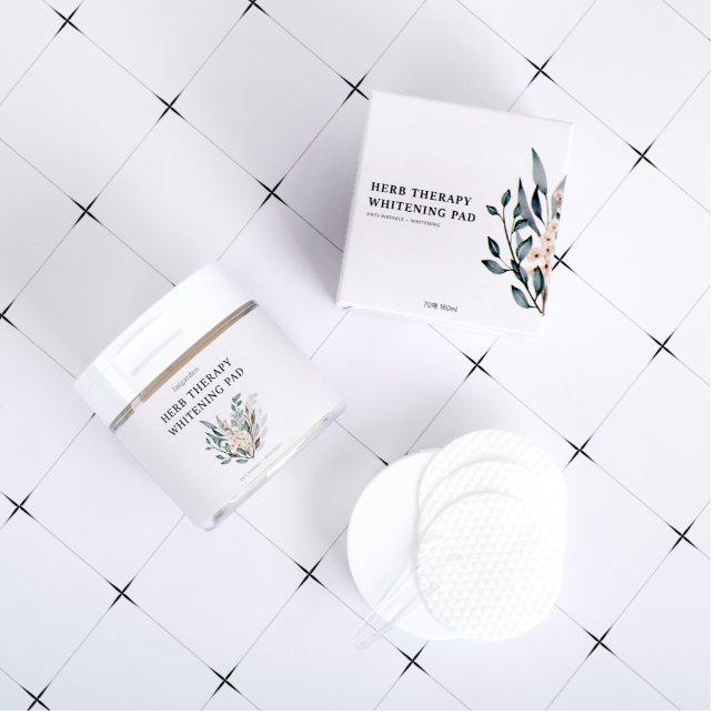 Whitening Pad Lifestyle